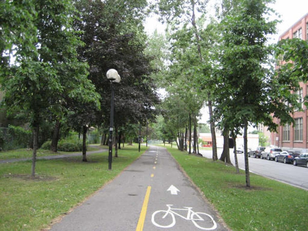 Gite L'Imprévu Montreal Exterior foto